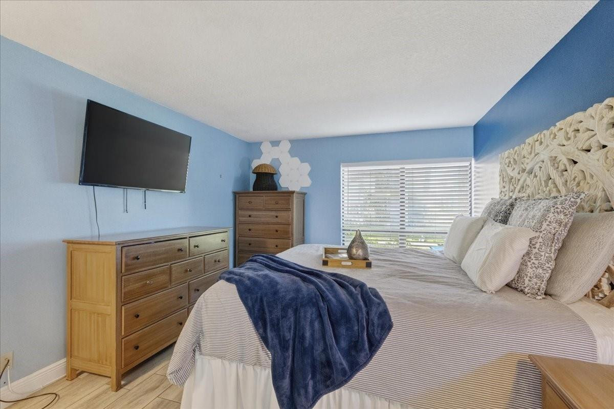 2355 SW 15th Street 77