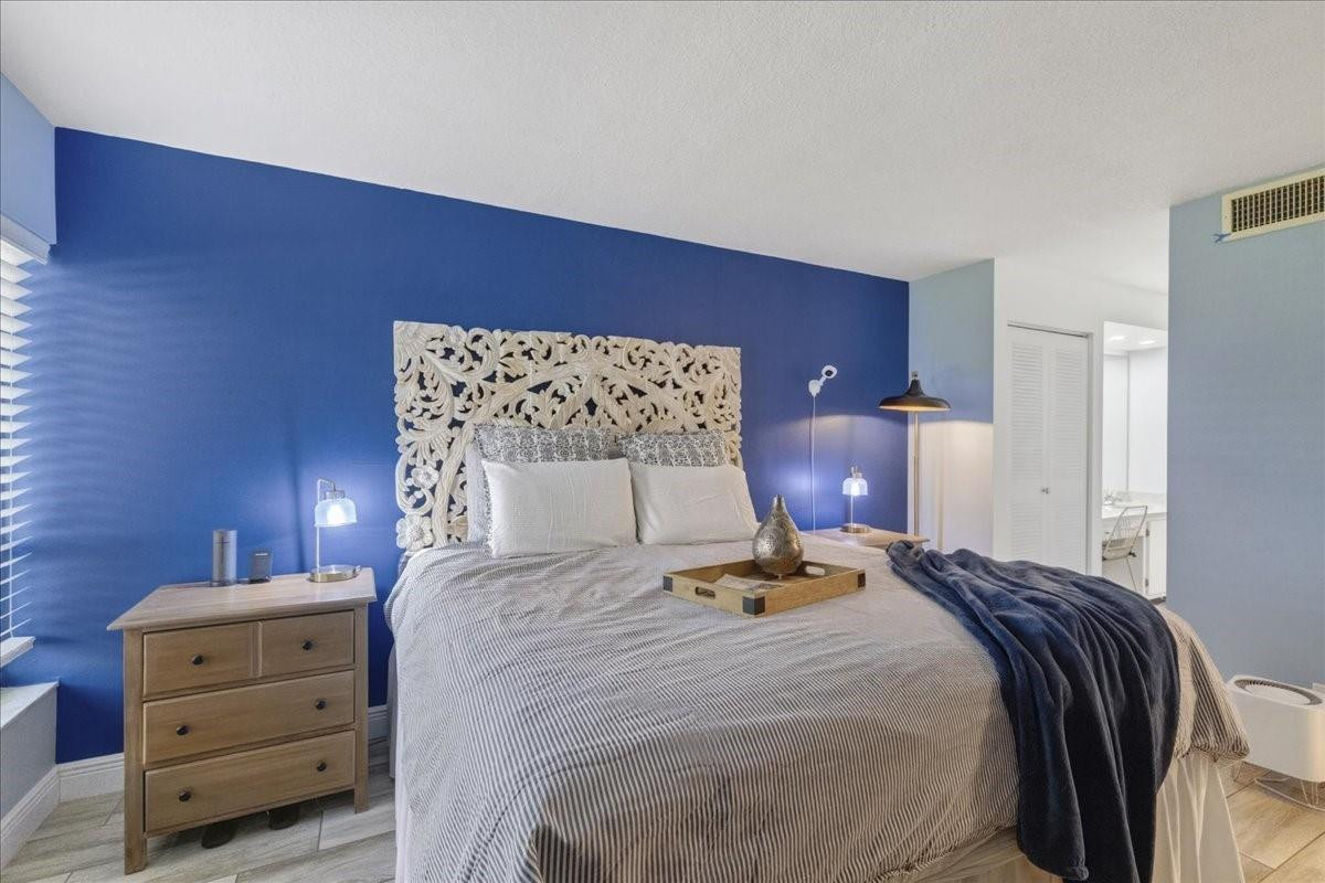 2355 SW 15th Street 77