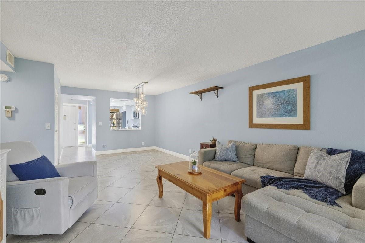 2355 SW 15th Street 77
