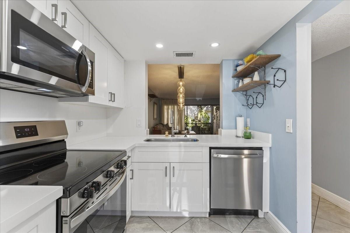 2355 SW 15th Street 77