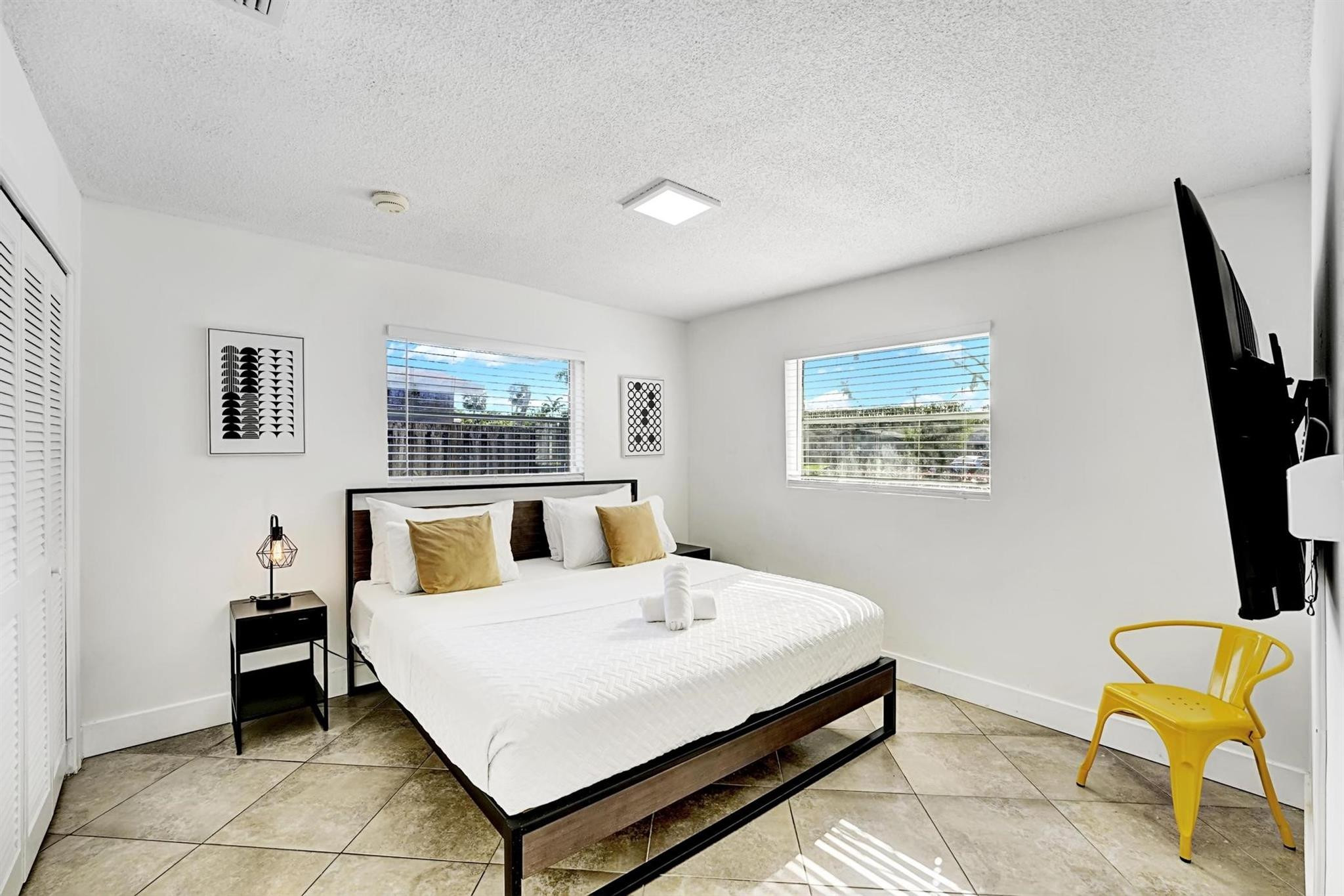 6481 Kimberly Boulevard