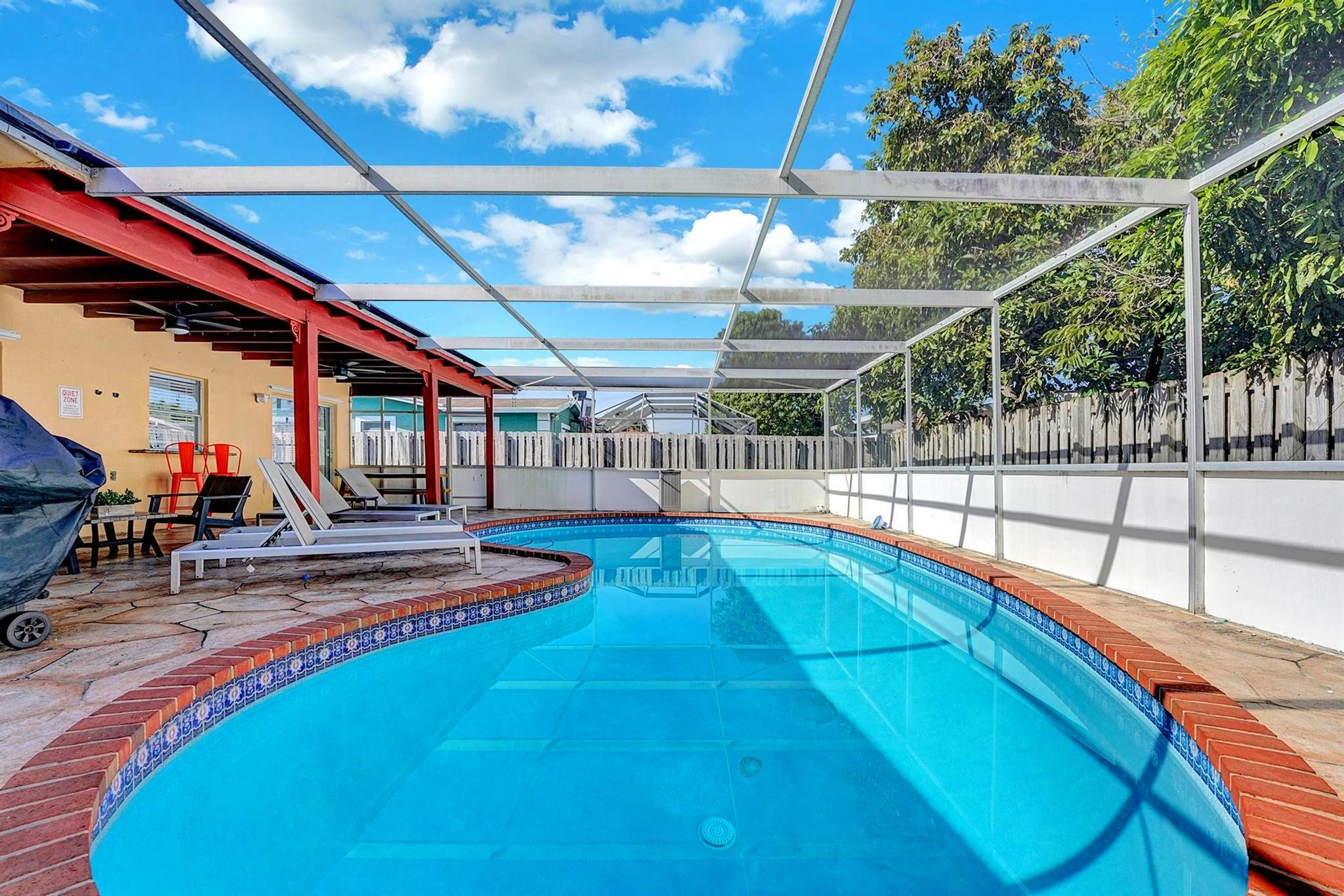 6481 Kimberly Boulevard