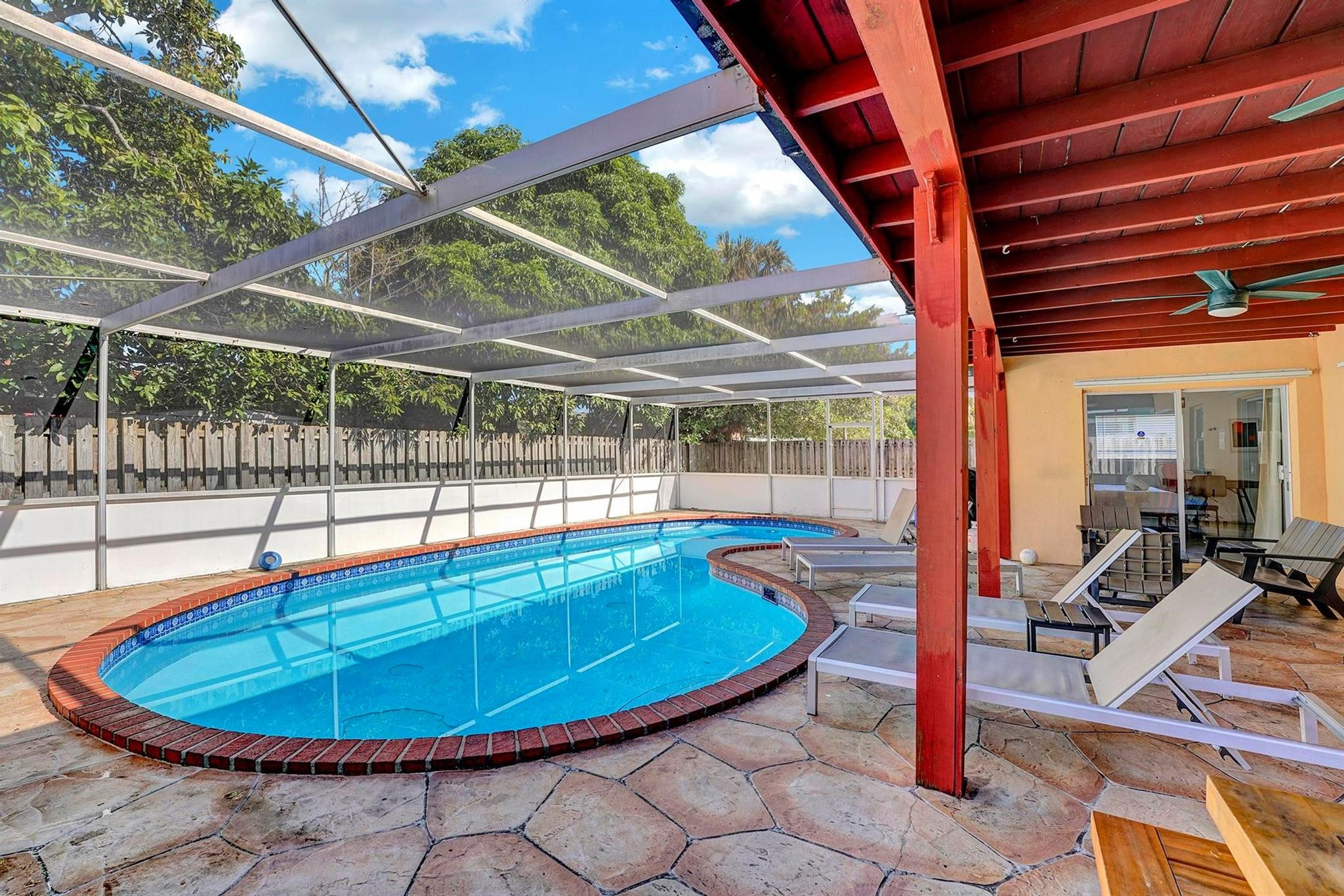 6481 Kimberly Boulevard