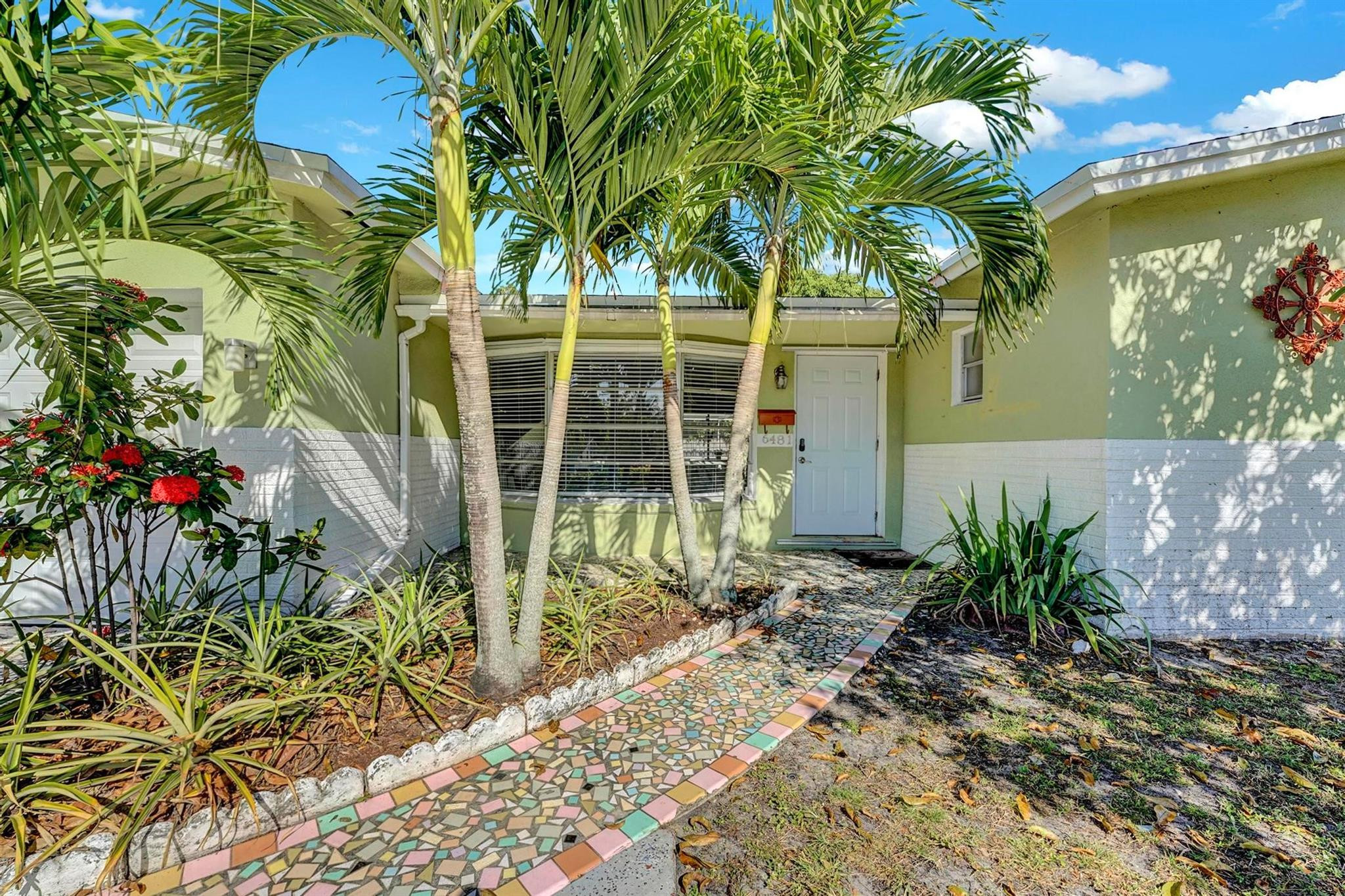 6481 Kimberly Boulevard