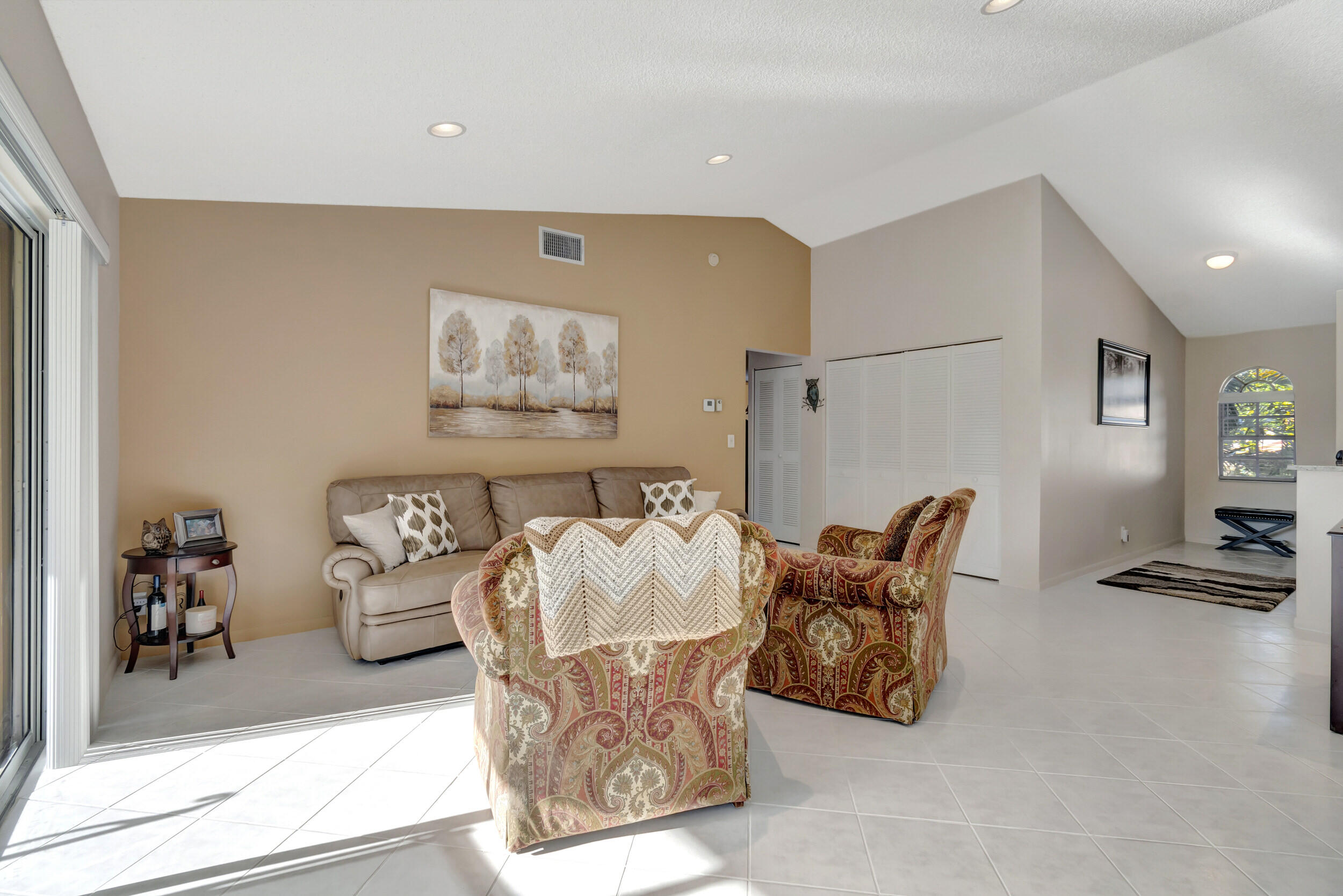 14340 Emerald Lake Drive 4