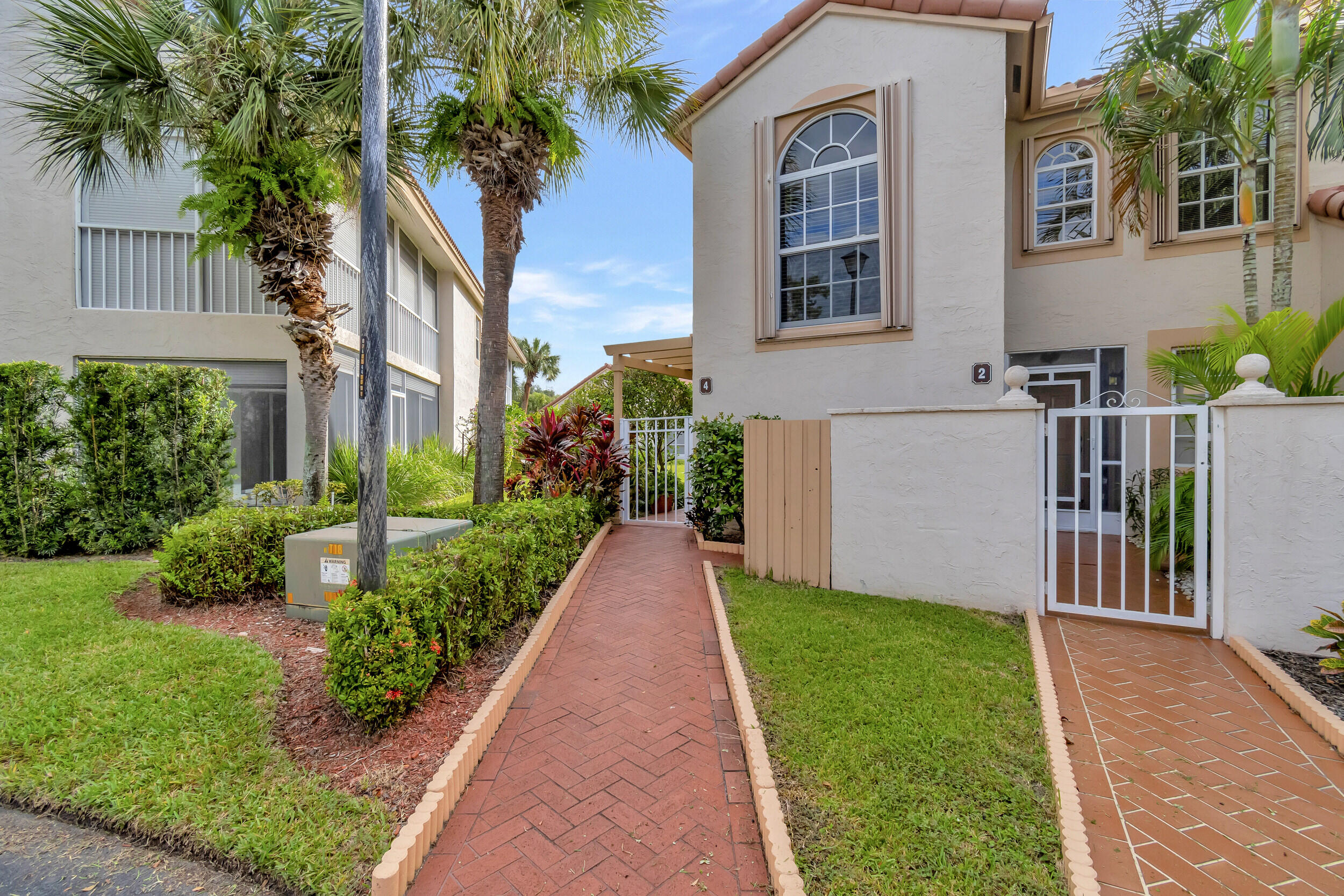 14340 Emerald Lake Drive 4
