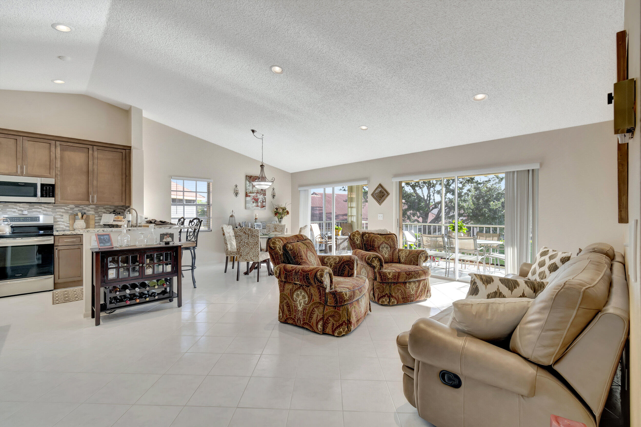 14340 Emerald Lake Drive 4