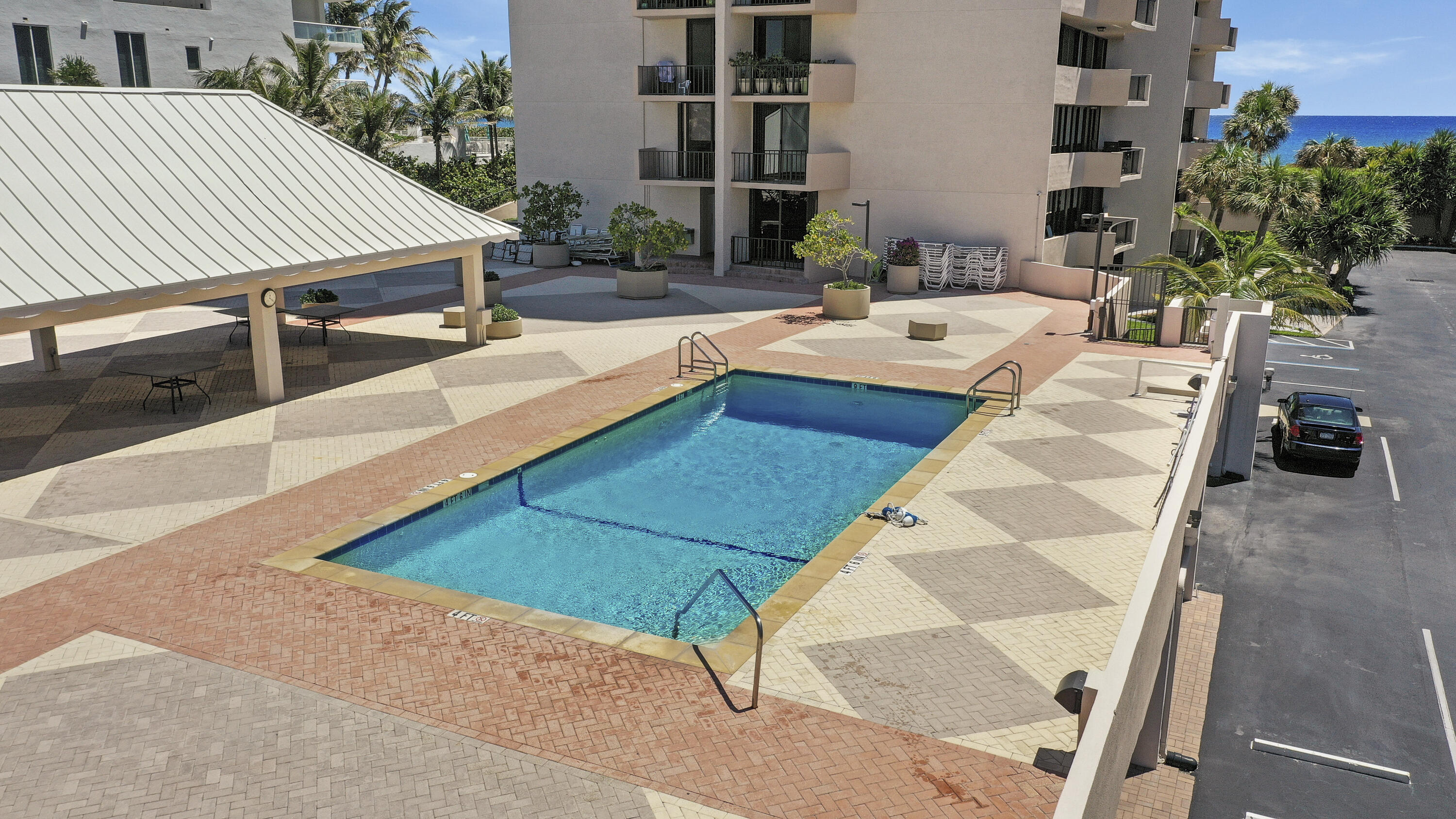 4200 N Ocean Drive 2-405