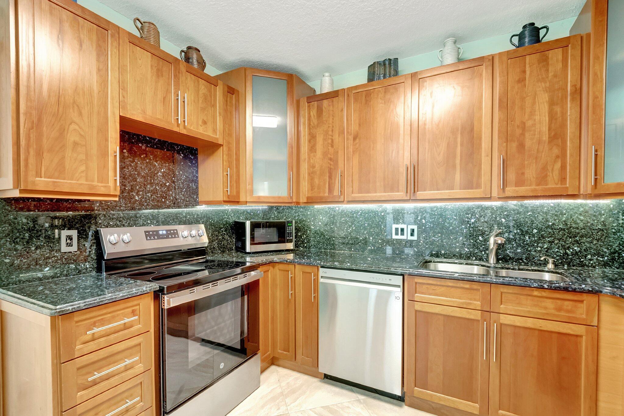 23140 Island View 5