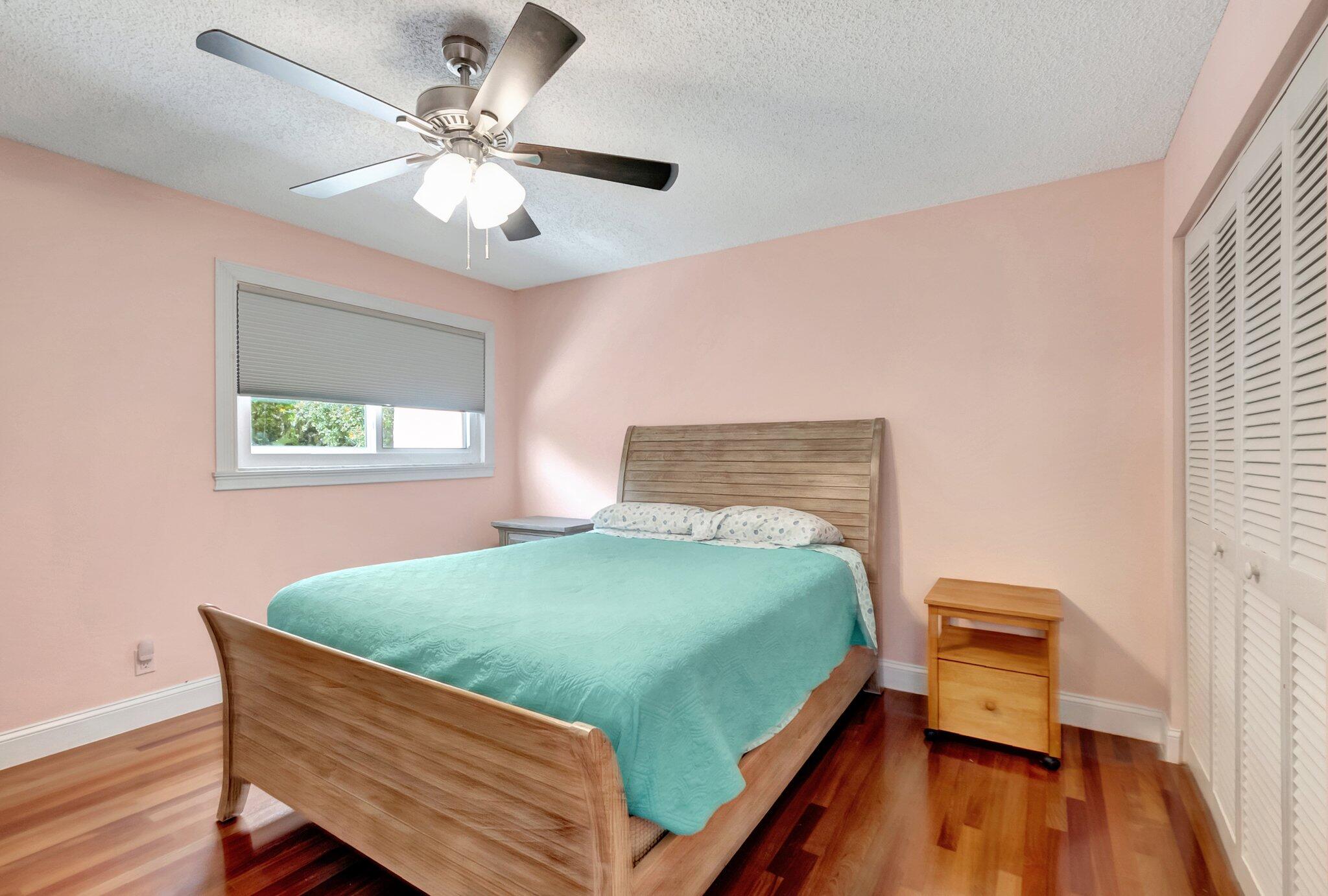 23140 Island View 5