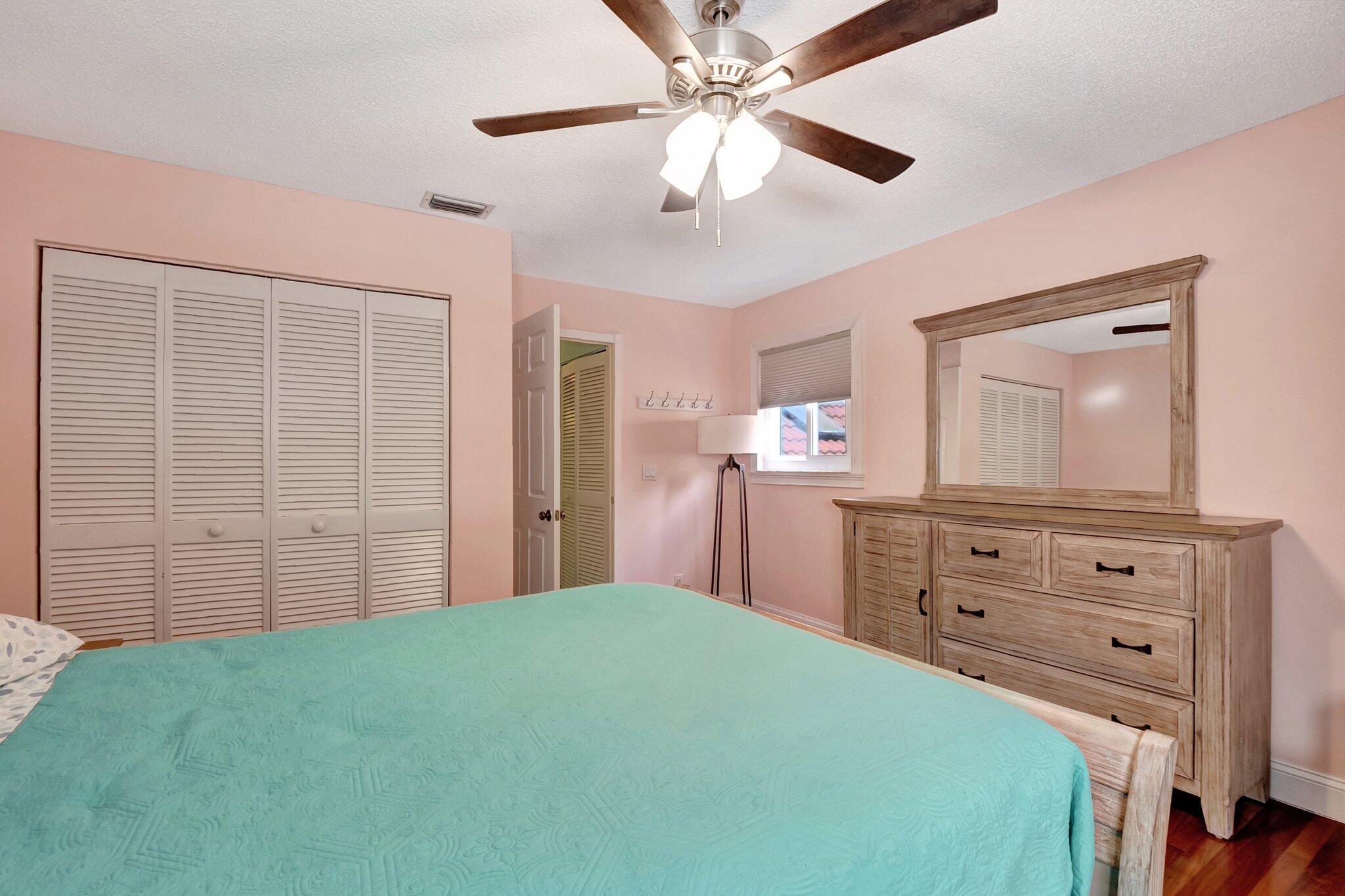 23140 Island View 5