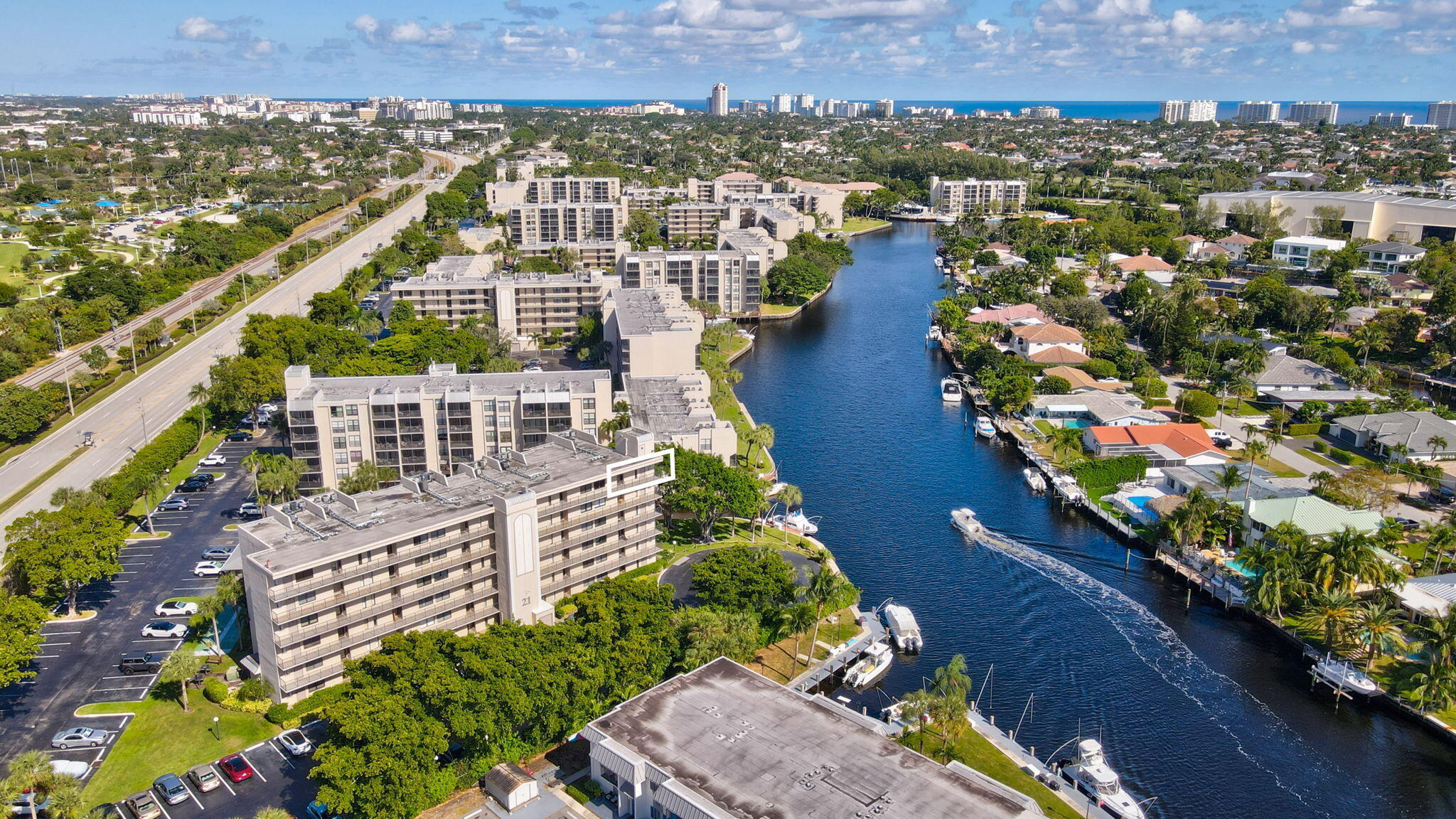 21 Royal Palm Way 606