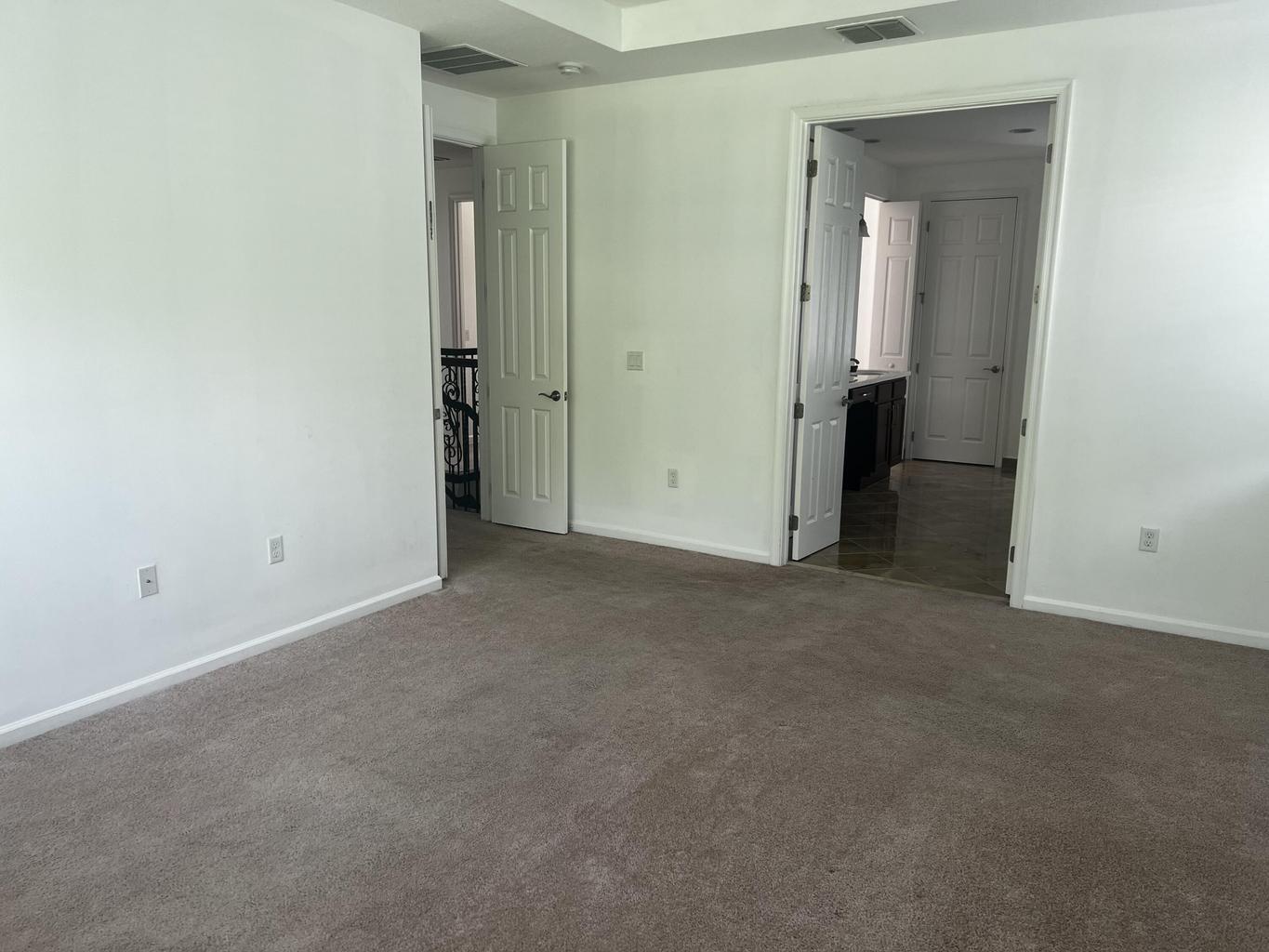 9555 Phipps Lane