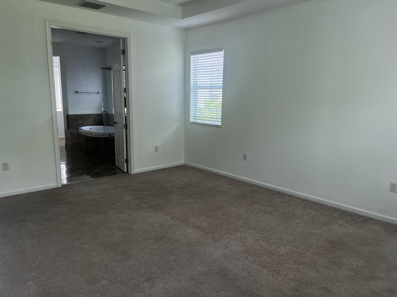 9555 Phipps Lane
