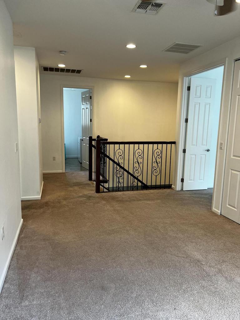 9555 Phipps Lane
