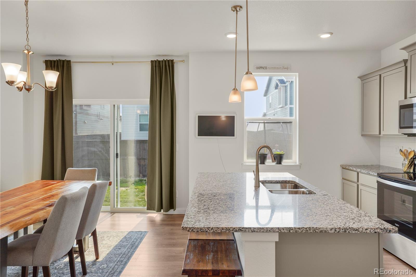 9936 Ceylon Court