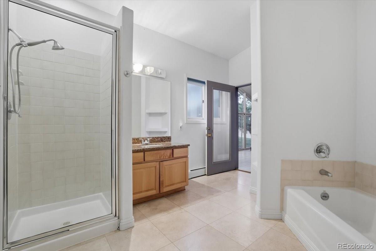 10 Desert Inn Way