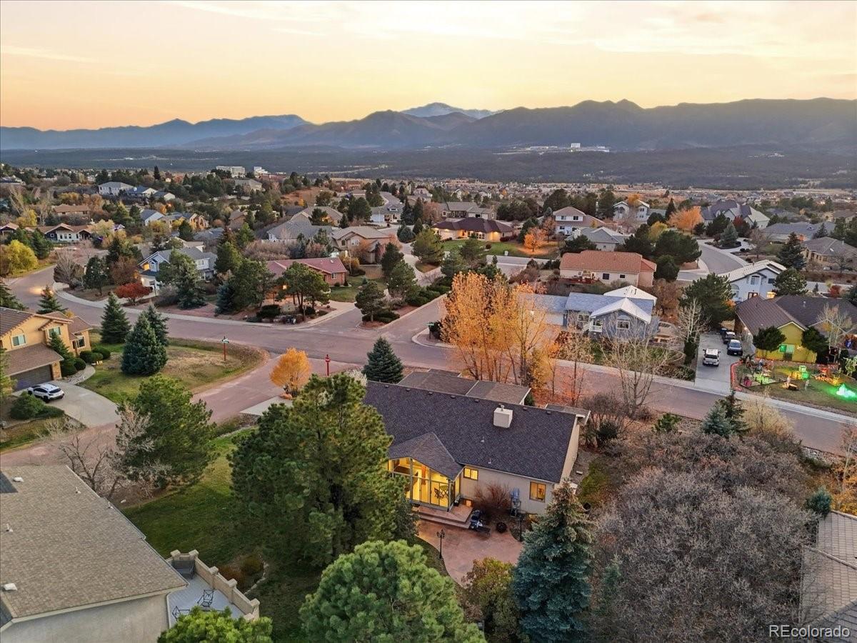 10 Desert Inn Way