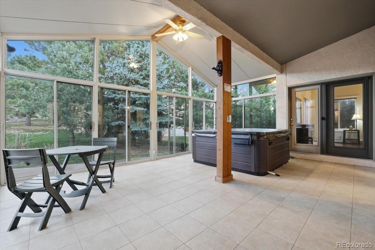 10 Desert Inn Way
