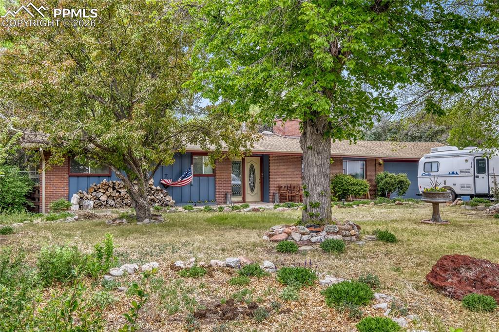 415 Chamberlin Place