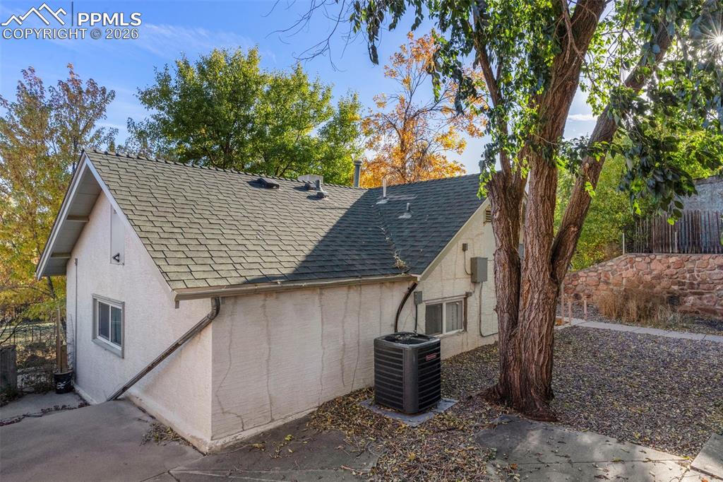 3414 Pikes Peak Avenue