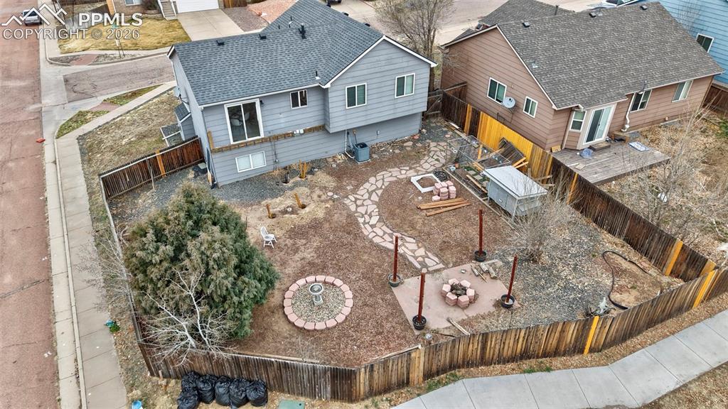 2210 Lisa Drive