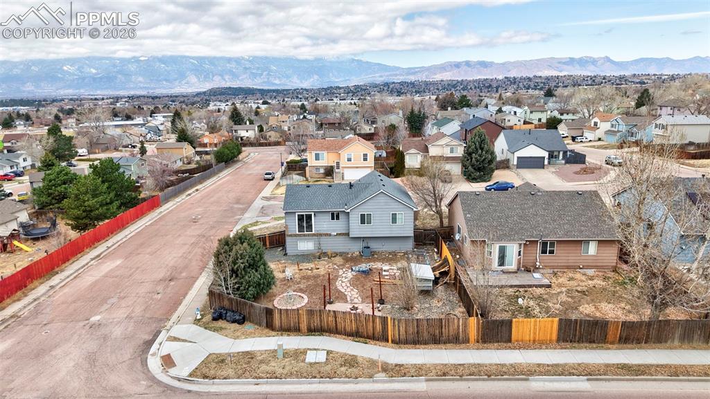2210 Lisa Drive