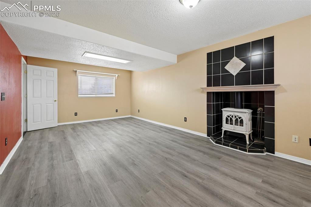 2210 Lisa Drive