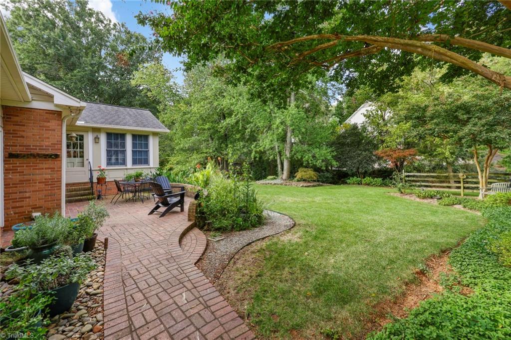 400 Fairfax Drive
