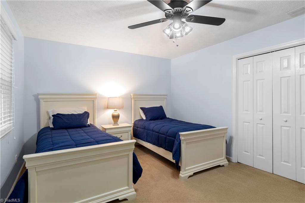 1037 Alabnon Road