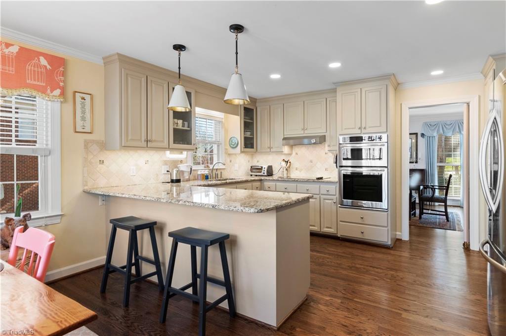 1208 Cliffspring Court