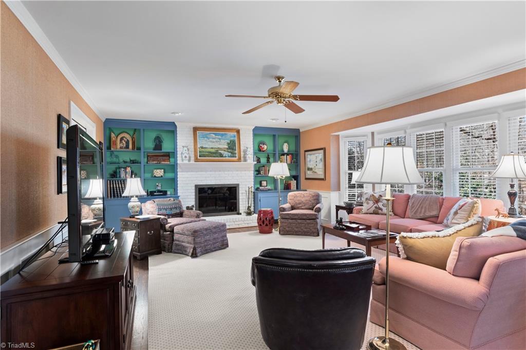 1208 Cliffspring Court