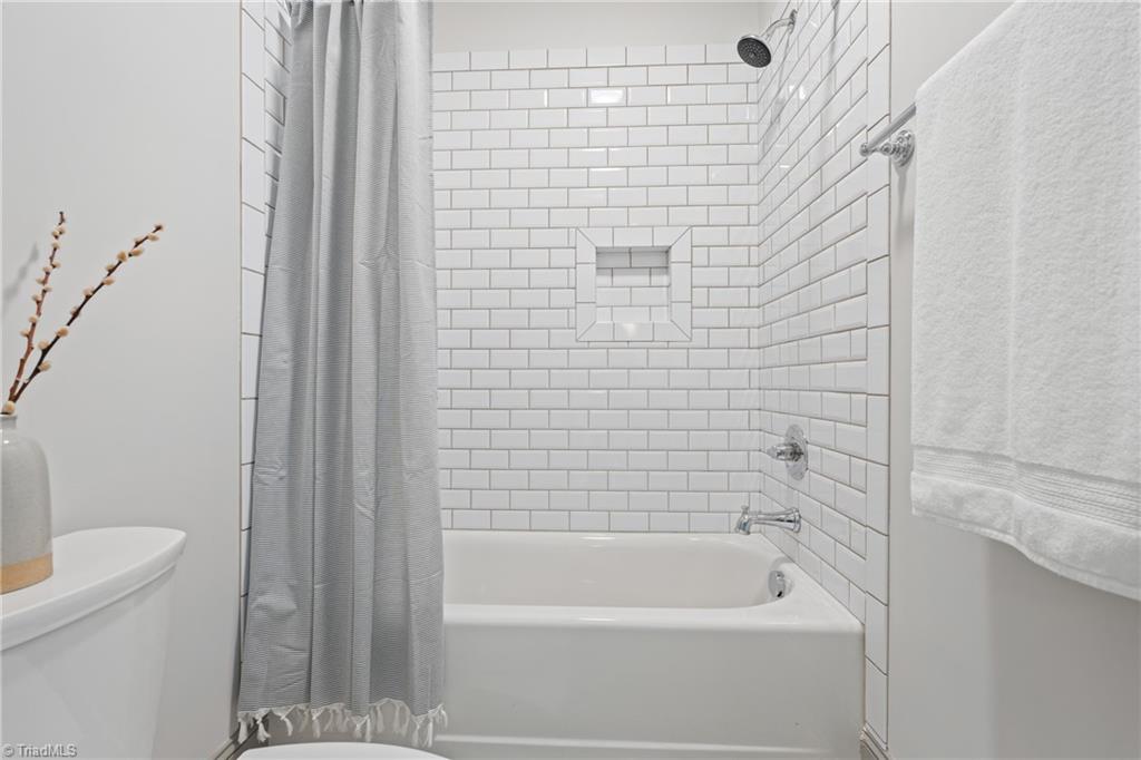 1010 Heron Ridge Road, Winston-Salem