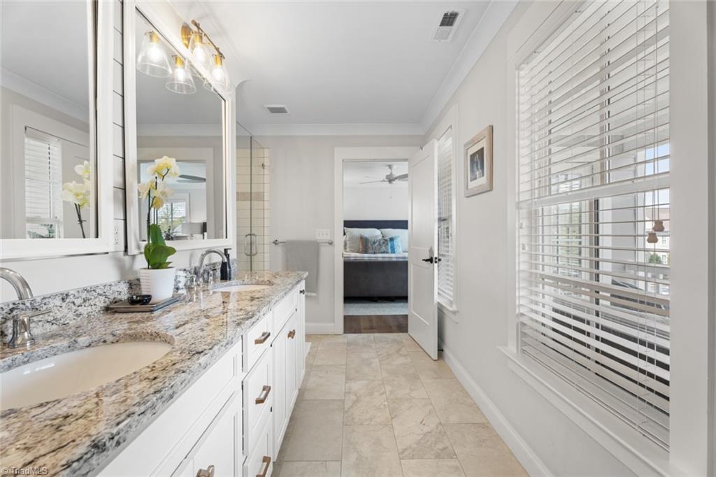 1547 Autumn Park Circle, Winston-Salem