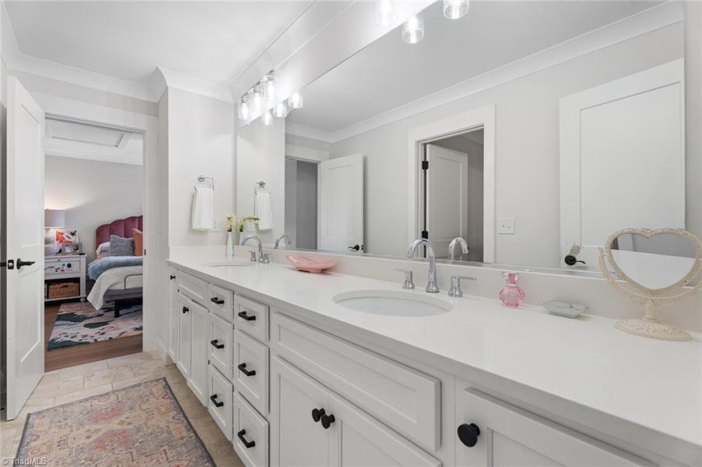 1547 Autumn Park Circle, Winston-Salem