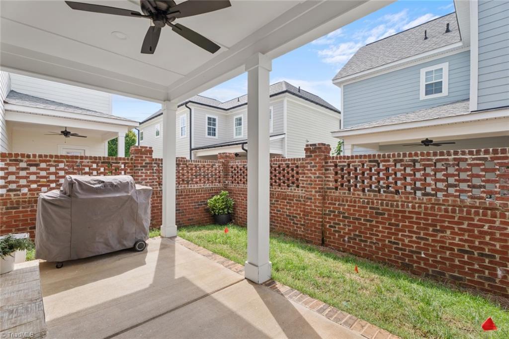1547 Autumn Park Circle, Winston-Salem