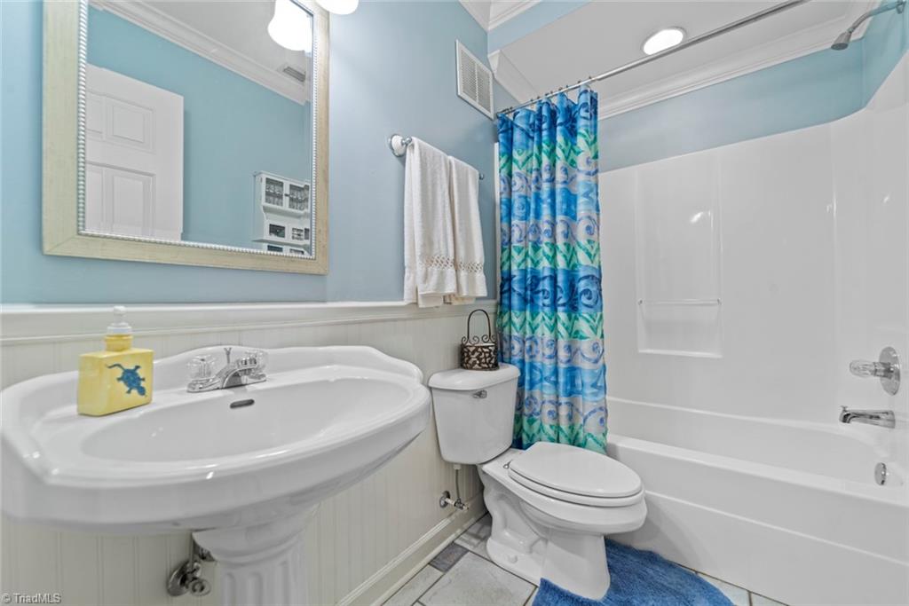 4965 Shady Maple Lane, Winston-Salem