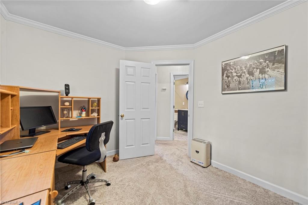 4965 Shady Maple Lane, Winston-Salem