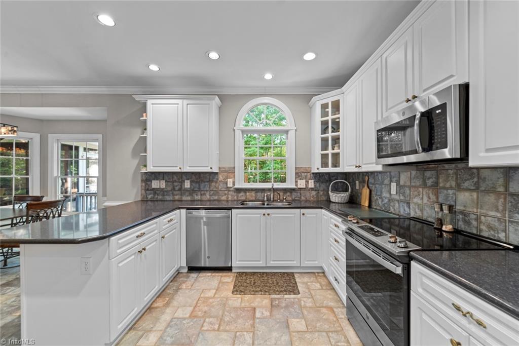 4965 Shady Maple Lane, Winston-Salem