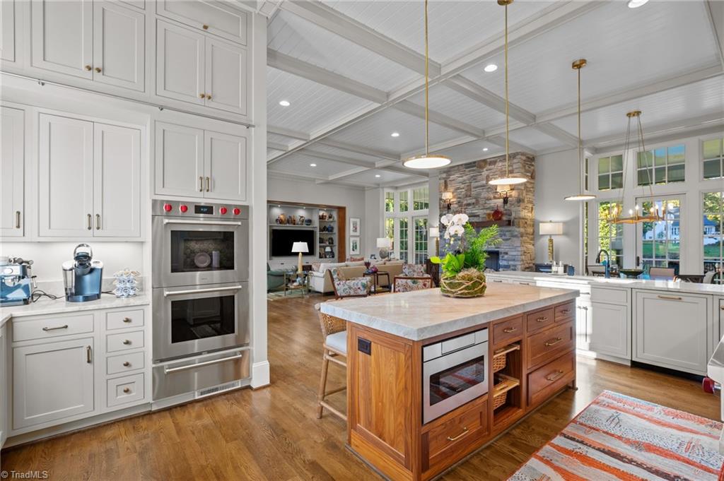 2649 Club Park Road, Winston-Salem
