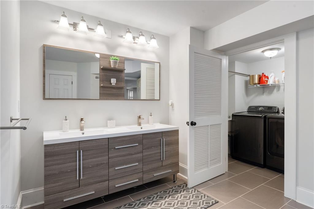 525 Lockland Avenue, Winston-Salem