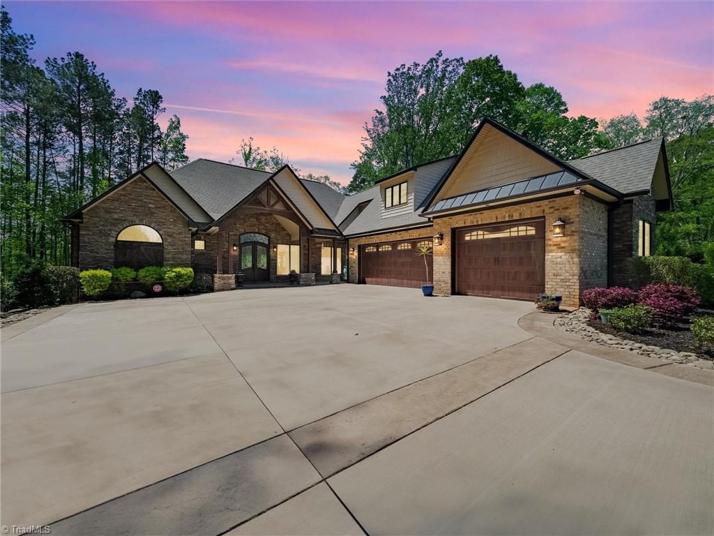 1579 Sunset Pointe Drive