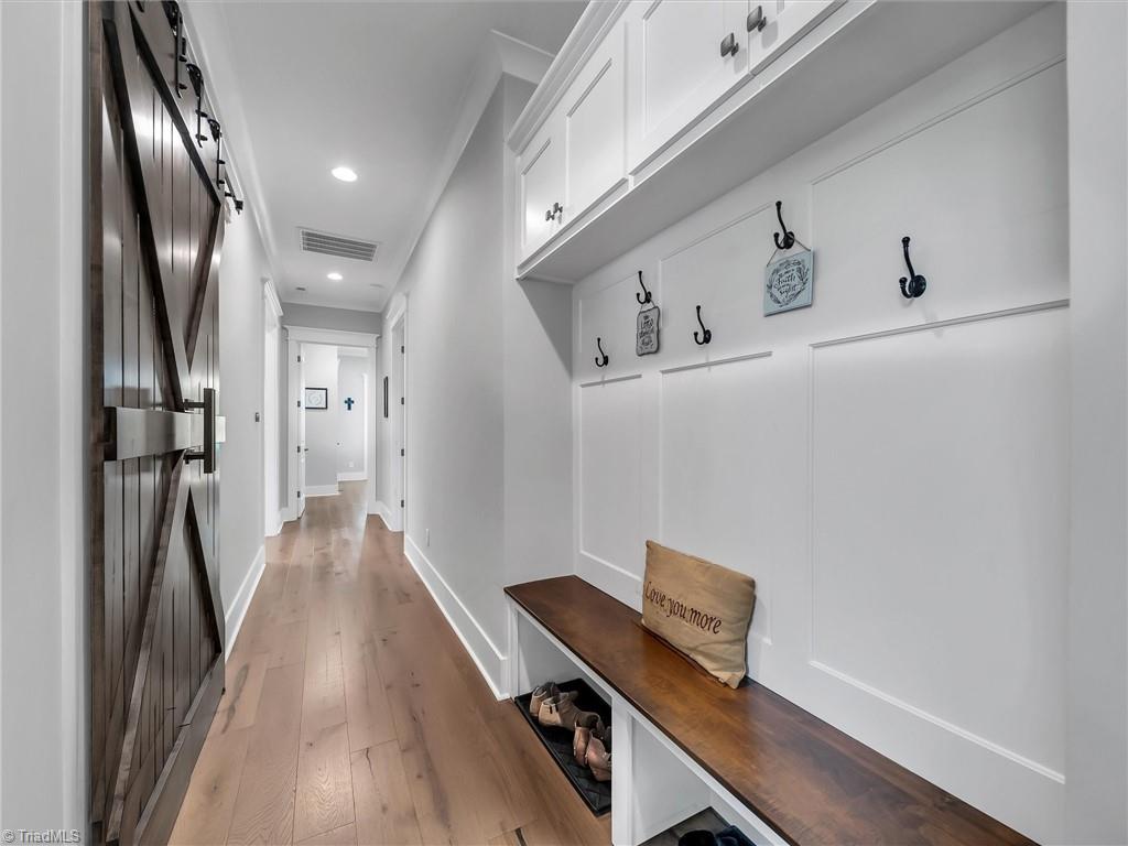 1579 Sunset Pointe Drive