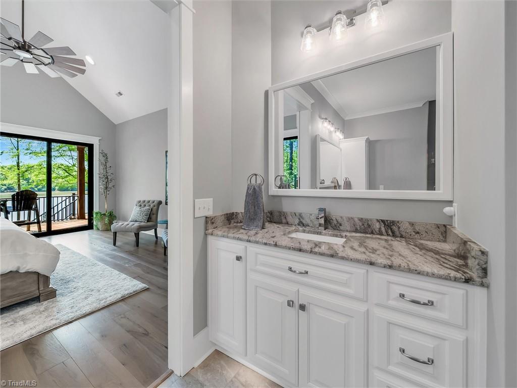1579 Sunset Pointe Drive