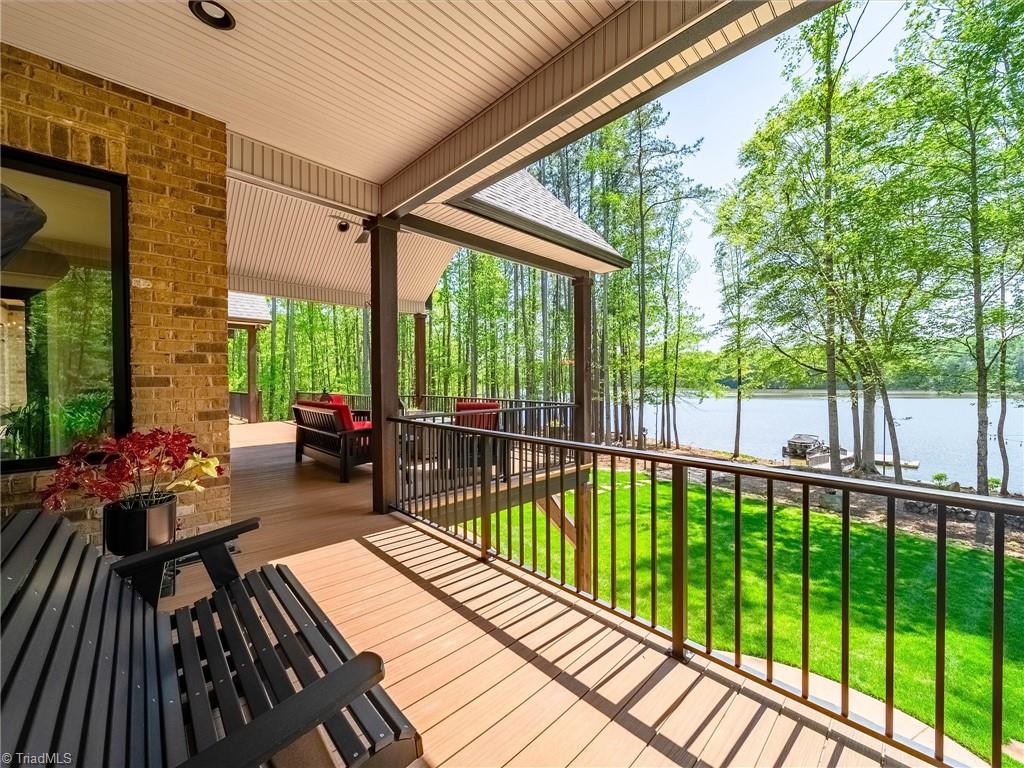 1579 Sunset Pointe Drive