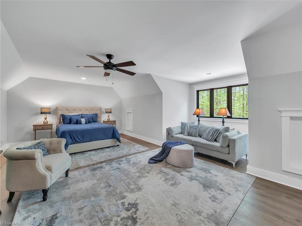 1579 Sunset Pointe Drive