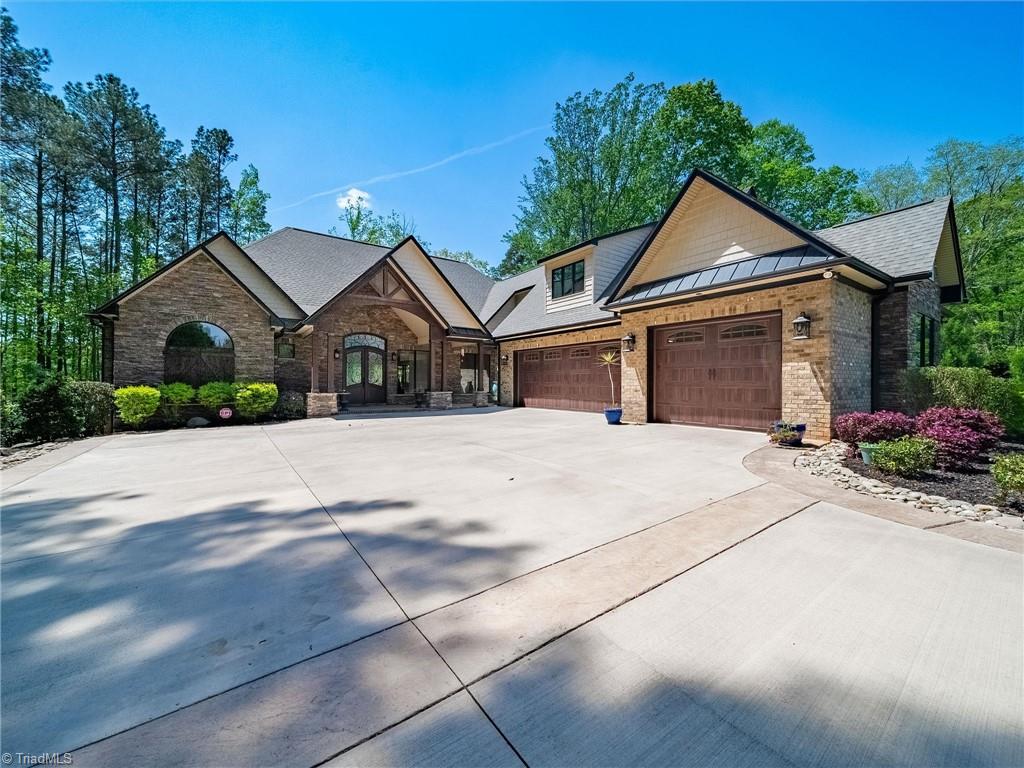1579 Sunset Pointe Drive
