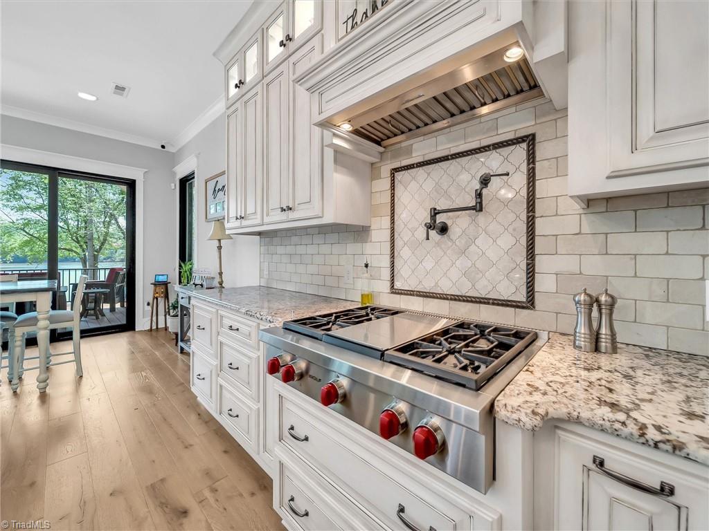 1579 Sunset Pointe Drive