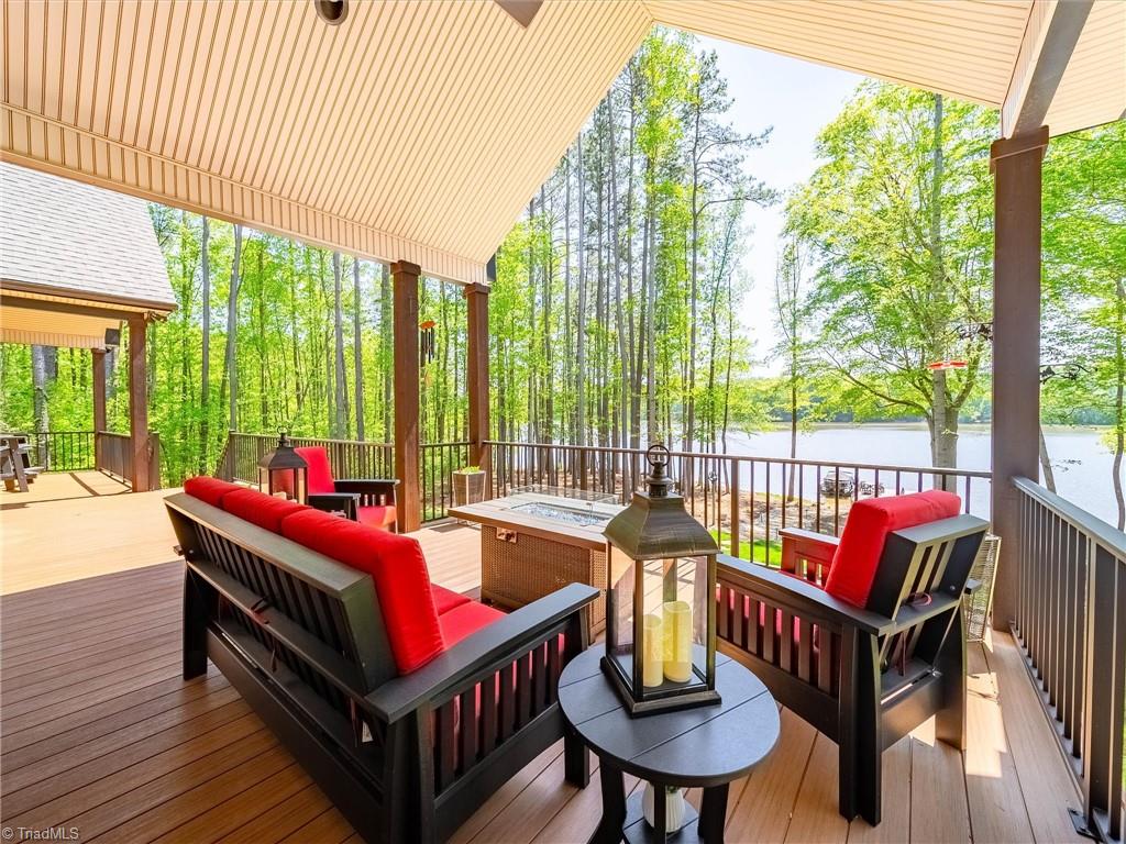 1579 Sunset Pointe Drive