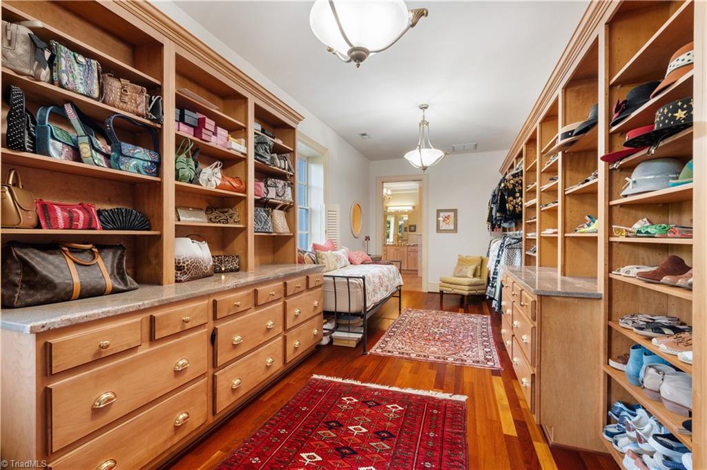 1067 E Kent Road, Winston-Salem